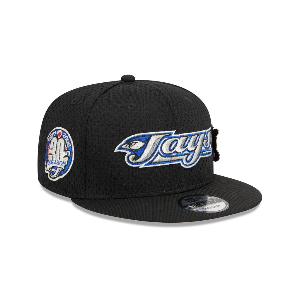 https://cdn.shopify.com/s/files/1/0601/2554/4675/files/60426610_9FIFTY_POST-UPPIN_TORJAYCO_BLK_3QR.jpg?v=1693420921
