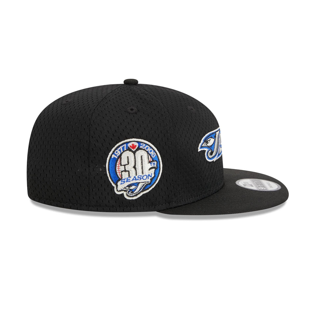 https://cdn.shopify.com/s/files/1/0601/2554/4675/files/60426610_9FIFTY_POST-UPPIN_TORJAYCO_BLK_RSIDE.jpg?v=1693420921