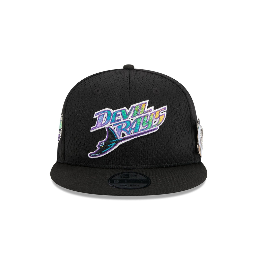 https://cdn.shopify.com/s/files/1/0601/2554/4675/files/60426611_9FIFTY_POST-UPPIN_TAMRAYCO_BLK_F.jpg?v=1693420915