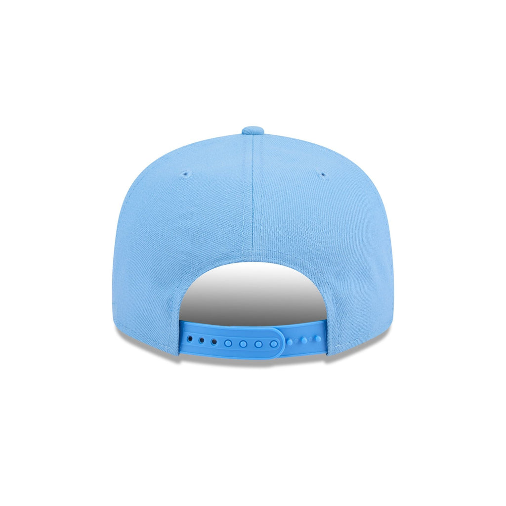 https://cdn.shopify.com/s/files/1/0601/2554/4675/files/60440341_9FIFTY_950EGSKYSKYOTC_TORJAYCO_SKY_R.jpg?v=1713795183