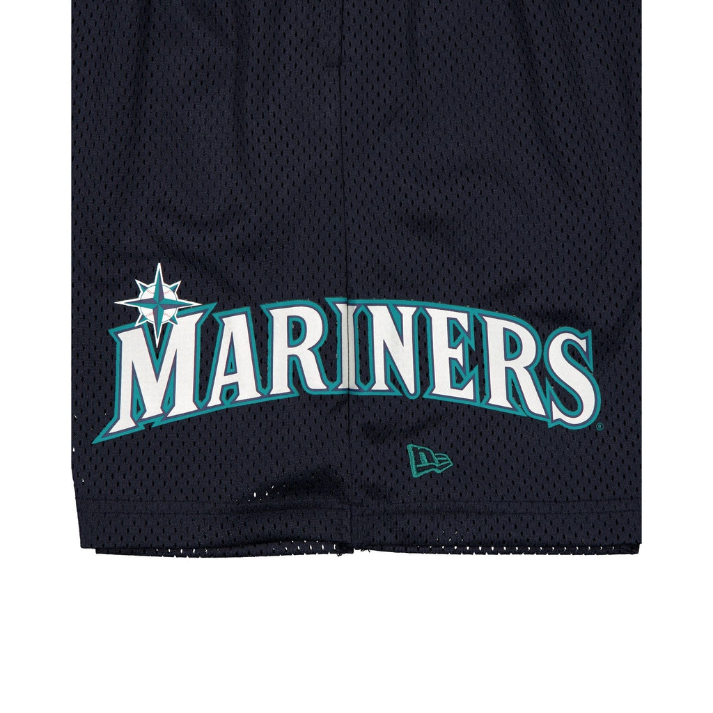 https://cdn.shopify.com/s/files/1/0601/2554/4675/files/60483006_SHORTS_SS25_SUMMERSHORTS_SEAMAR_NAV_DETAIL1.jpg?v=1744834550