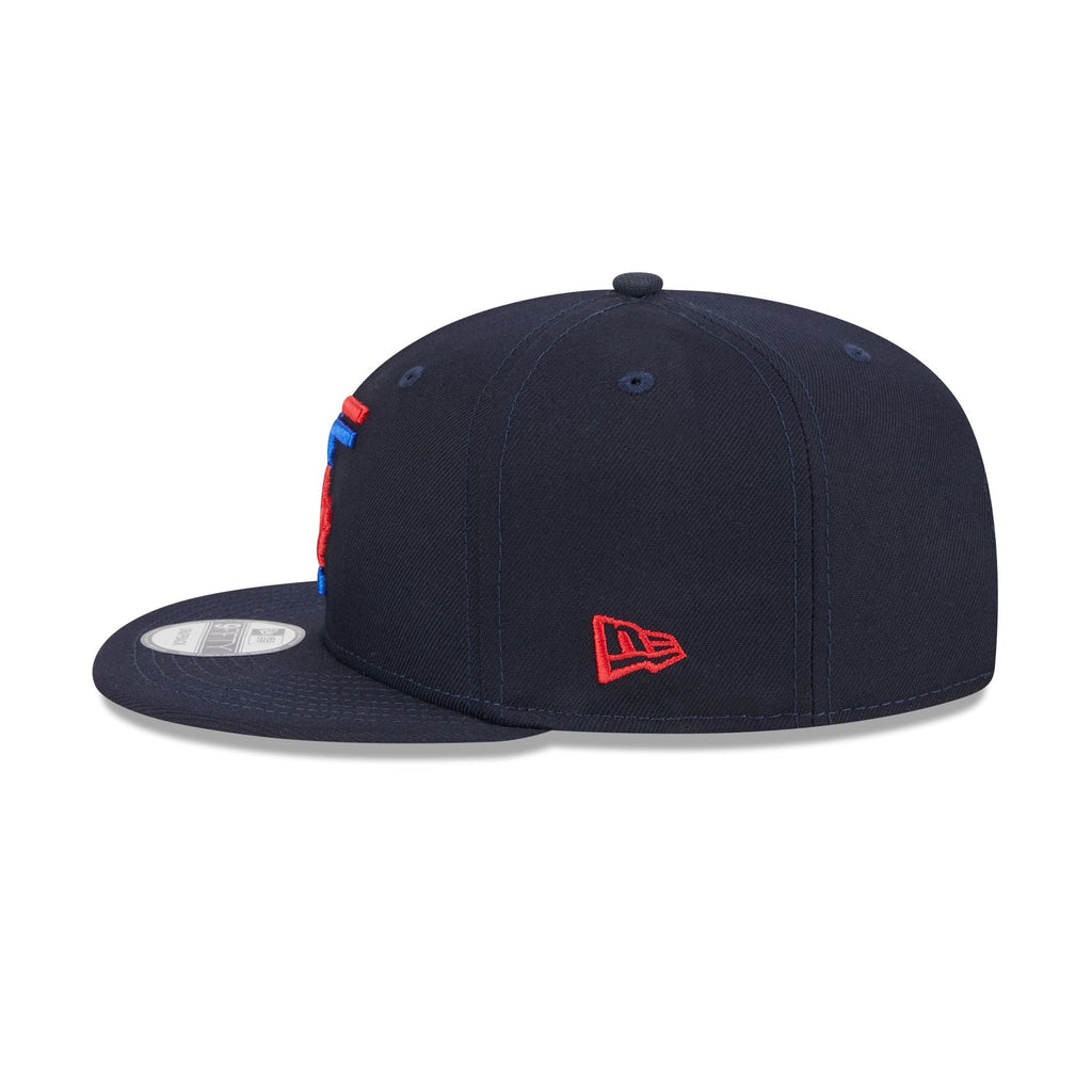 https://cdn.shopify.com/s/files/1/0601/2554/4675/files/60503119_60503110_9FIFTY_JR3930EGNEOOTCST_TORJAYCC24_OTC_LSIDE.jpg?v=1717160419