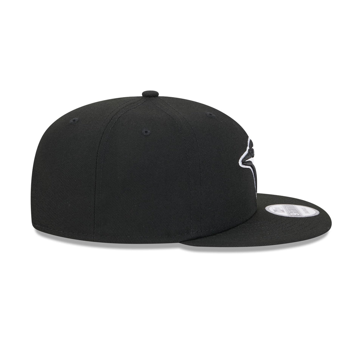 https://cdn.shopify.com/s/files/1/0601/2554/4675/files/60573290_9FIFTY_CITYART_TORJAY_BLK_RSIDE.jpg?v=1724420826