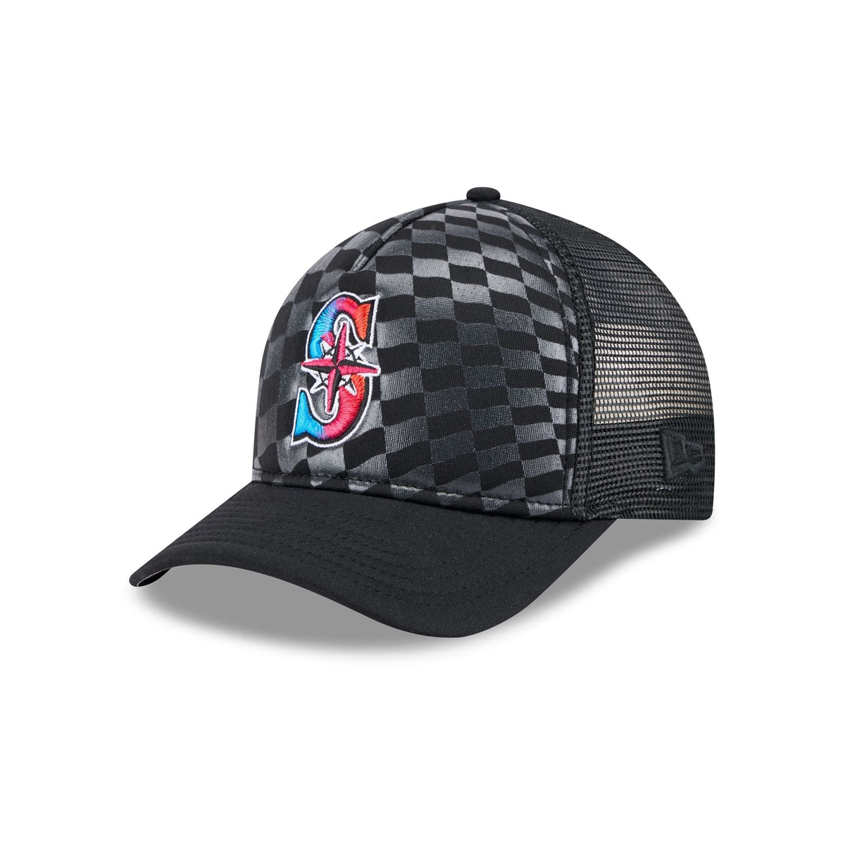 https://cdn.shopify.com/s/files/1/0601/2554/4675/files/60641209_9FORTYMCAF_GRADIENTRACEWAY_SEAMAR_BLK_3QL.jpg?v=1738873204