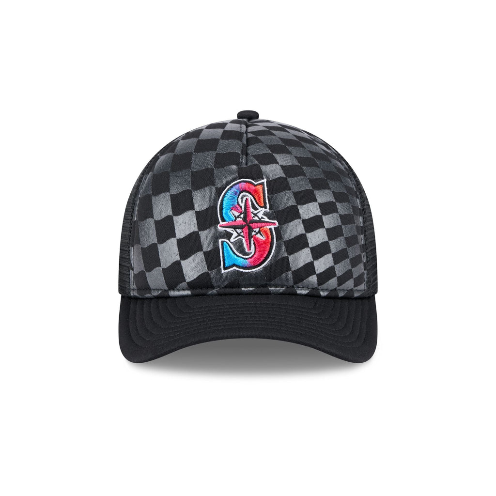 https://cdn.shopify.com/s/files/1/0601/2554/4675/files/60641209_9FORTYMCAF_GRADIENTRACEWAY_SEAMAR_BLK_F.jpg?v=1738873204