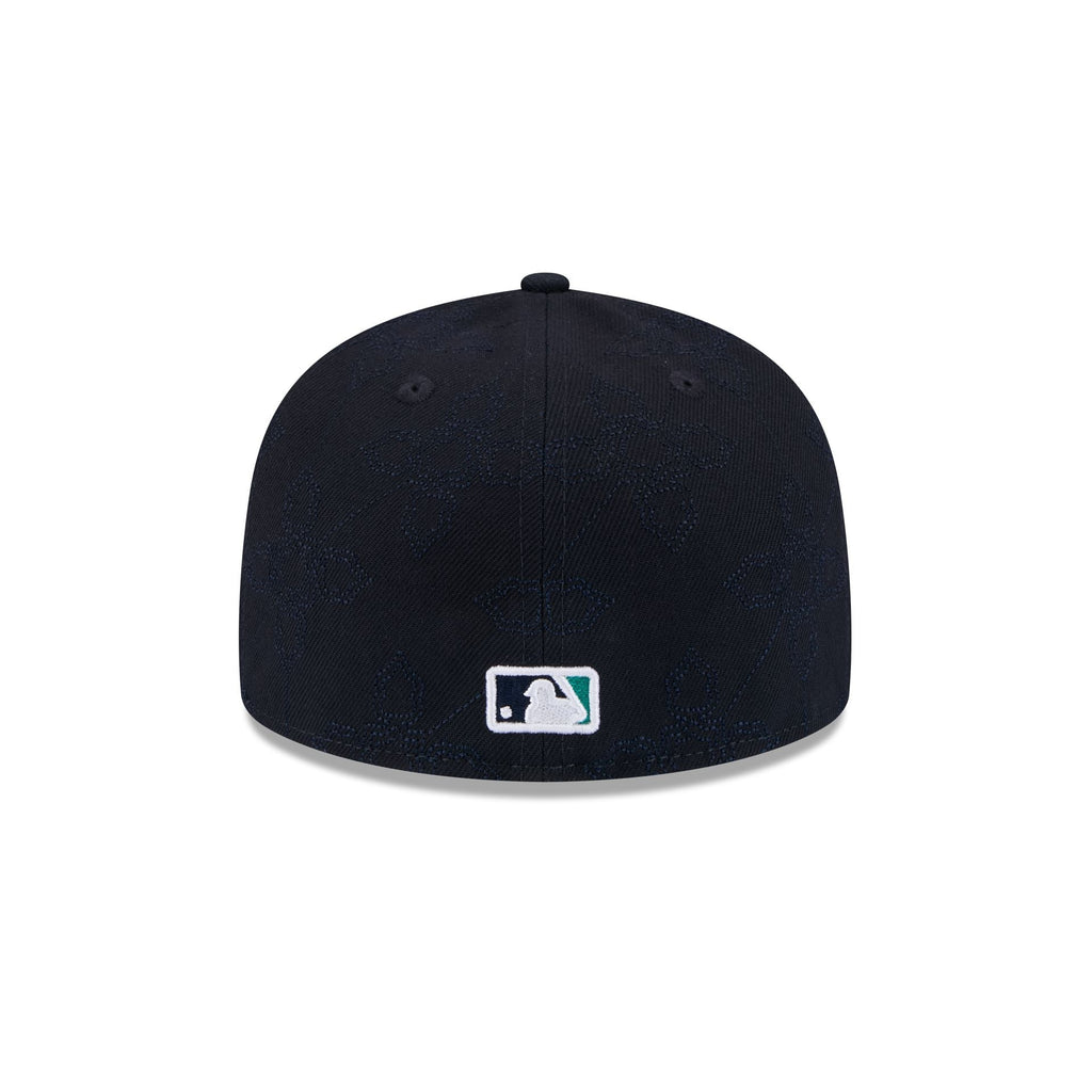 https://cdn.shopify.com/s/files/1/0601/2554/4675/files/60641252_59FIFTY_OTCPATTERN_SEAMAR_OTC_R.jpg?v=1739890284