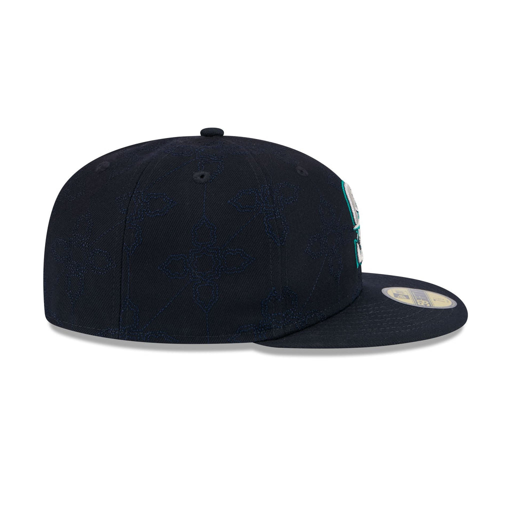 https://cdn.shopify.com/s/files/1/0601/2554/4675/files/60641252_59FIFTY_OTCPATTERN_SEAMAR_OTC_RSIDE.jpg?v=1739890284