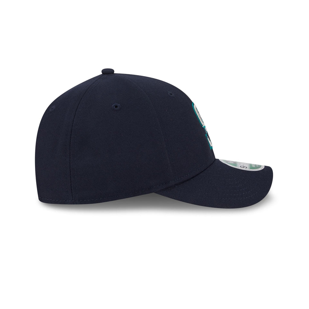 https://cdn.shopify.com/s/files/1/0601/2554/4675/files/60646819_9FORTYMC_MLBPLYRREP940MC_SEAMAR_OTC_RSIDE.jpg?v=1736976597