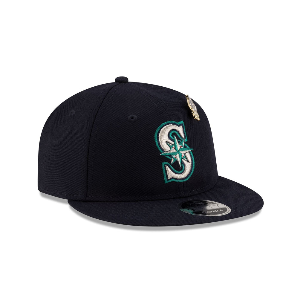 https://cdn.shopify.com/s/files/1/0601/2554/4675/files/60662302_RC9FIFTY_JRD25_SEAMAR_NAV_3QR.jpg?v=1741724238
