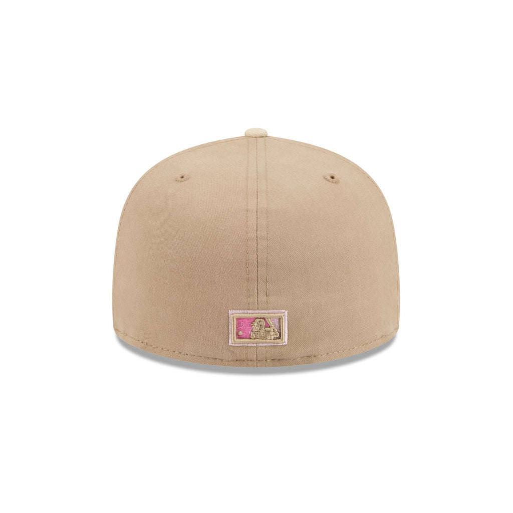 https://cdn.shopify.com/s/files/1/0601/2554/4675/files/60668444_59FIFTY_HANDSTITCHEDFLORAL_SEAMAR_OTC_R.jpg?v=1739218486