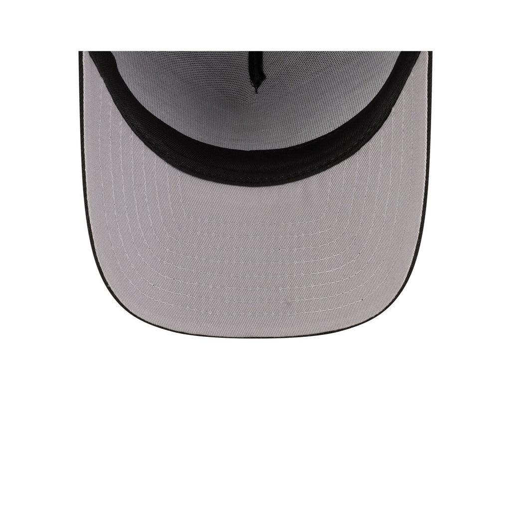 https://cdn.shopify.com/s/files/1/0601/2554/4675/files/60668853_59FIFTYAF_SCRIPT_PIN_SEAMAR_BLK_UV.jpg?v=1748617270