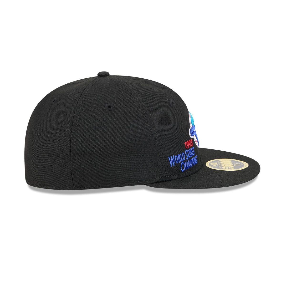 https://cdn.shopify.com/s/files/1/0601/2554/4675/files/60675175_RC59FIFTY_LifestyleEnergy_TORJAY_BLK_RSIDE.jpg?v=1741106297