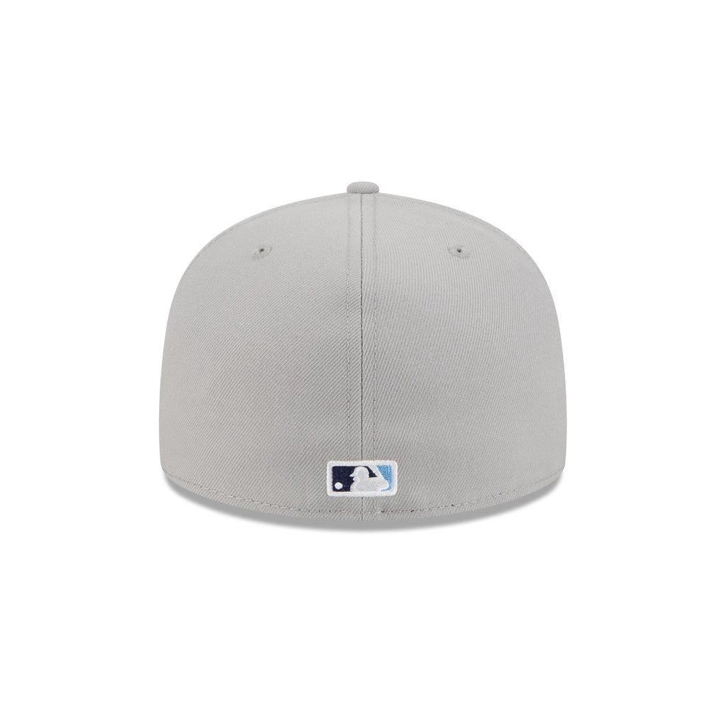 https://cdn.shopify.com/s/files/1/0601/2554/4675/files/60693547_59FIFTY_5950CRACKED26484_TAMRAY_GRA_R.jpg?v=1756141618