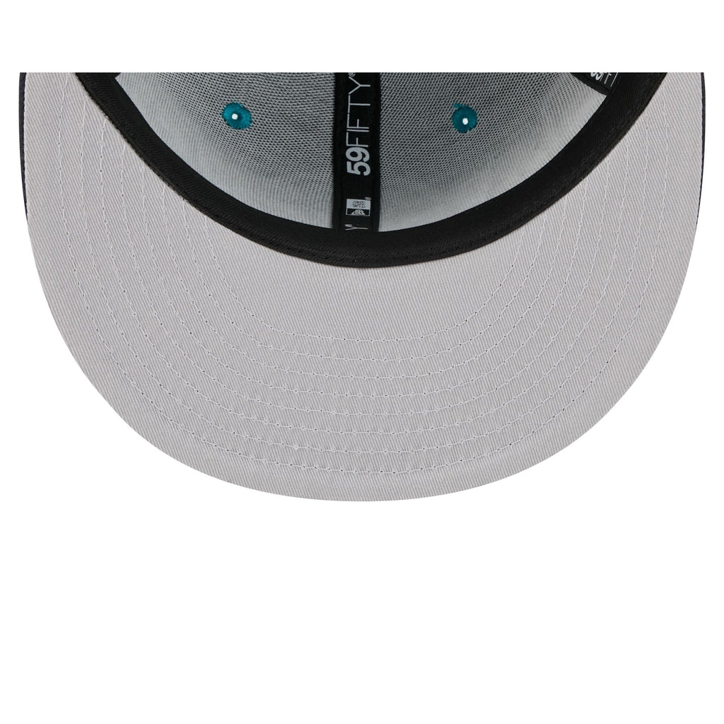 https://cdn.shopify.com/s/files/1/0601/2554/4675/files/60693889_59FIFTY_5950SATIN25234_SEAMAR_OTC_UV.jpg?v=1756828349