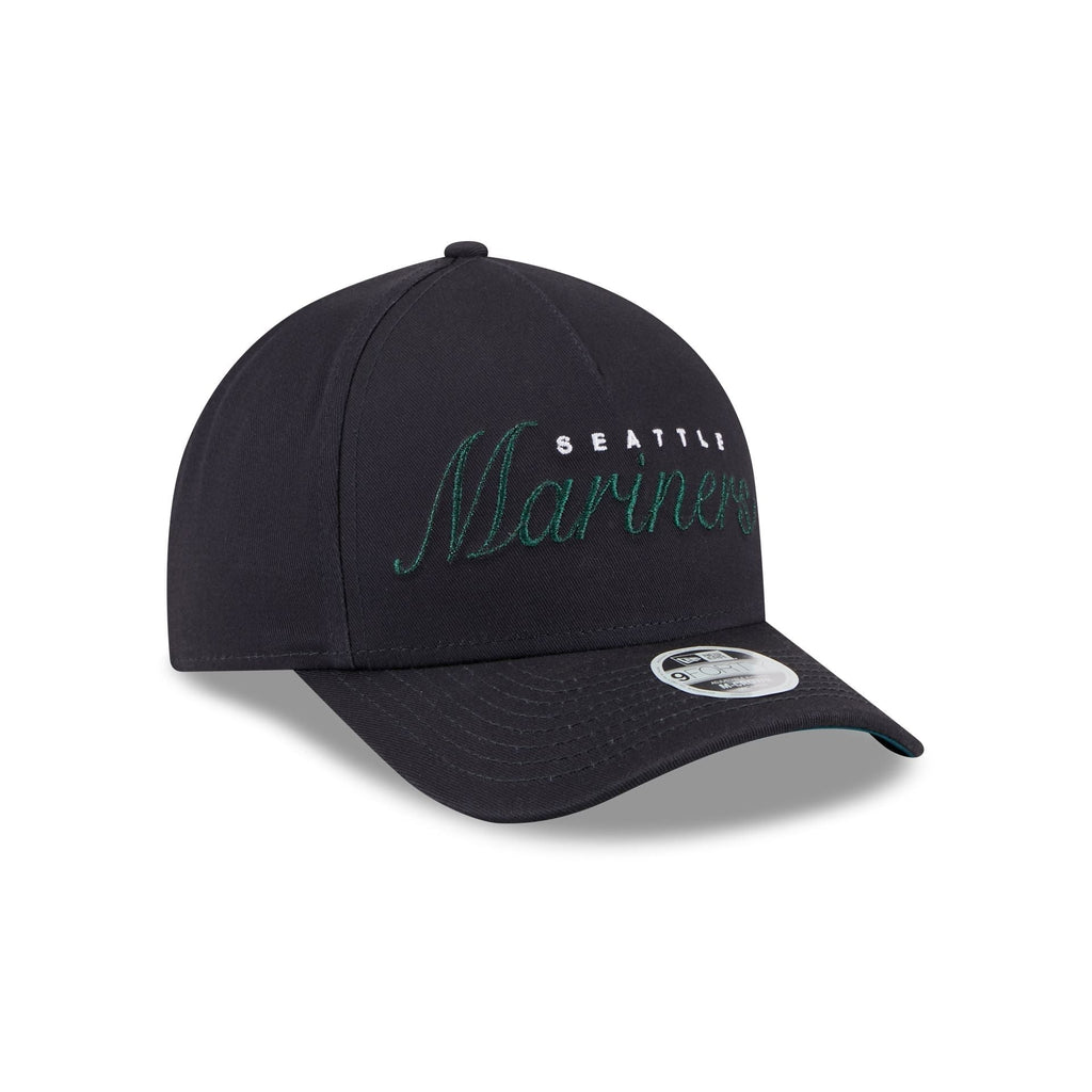 https://cdn.shopify.com/s/files/1/0601/2554/4675/files/60710730_9FORTYMCAF_940MCAFMTLLC25313_SEAMAR_OTC_3QR.jpg?v=1758118635