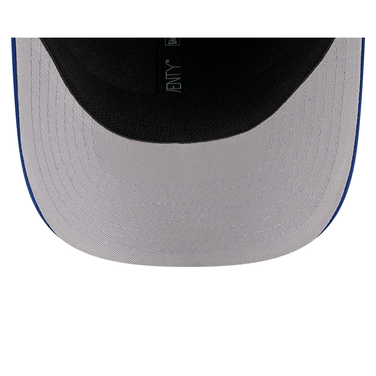 https://cdn.shopify.com/s/files/1/0601/2554/4675/files/60720274_9SEVENTY_970SSSTATED25074_TORJAY_OTC_UV.jpg?v=1758118639