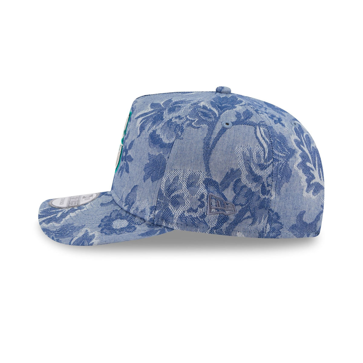 https://cdn.shopify.com/s/files/1/0601/2554/4675/files/60745172_GOLFER_DENIMJACQUARDGOLFR_SEAMAR_IND_LSIDE.jpg?v=1746108201