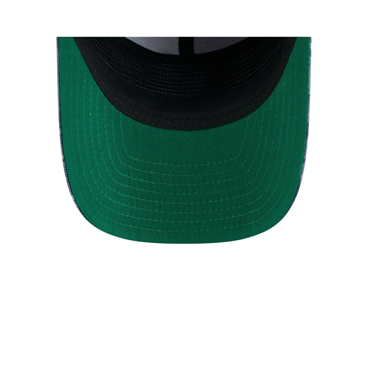 https://cdn.shopify.com/s/files/1/0601/2554/4675/files/60745172_GOLFER_DENIMJACQUARDGOLFR_SEAMAR_IND_UV.jpg?v=1746108201