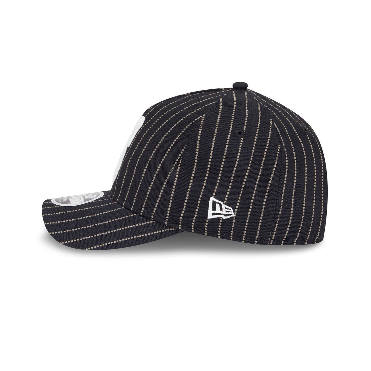 https://cdn.shopify.com/s/files/1/0601/2554/4675/files/60745197_9FORTYMCAF_AZTECPATTERN9TWENTY26_SEAMAR_NVY_LSIDE.jpg?v=1746108058