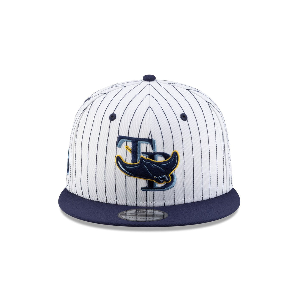 https://cdn.shopify.com/s/files/1/0601/2554/4675/files/60745875_9FIFTY_DECEPTORCOLLECTION_TAMRAY_WHT_F.jpg?v=1757531487