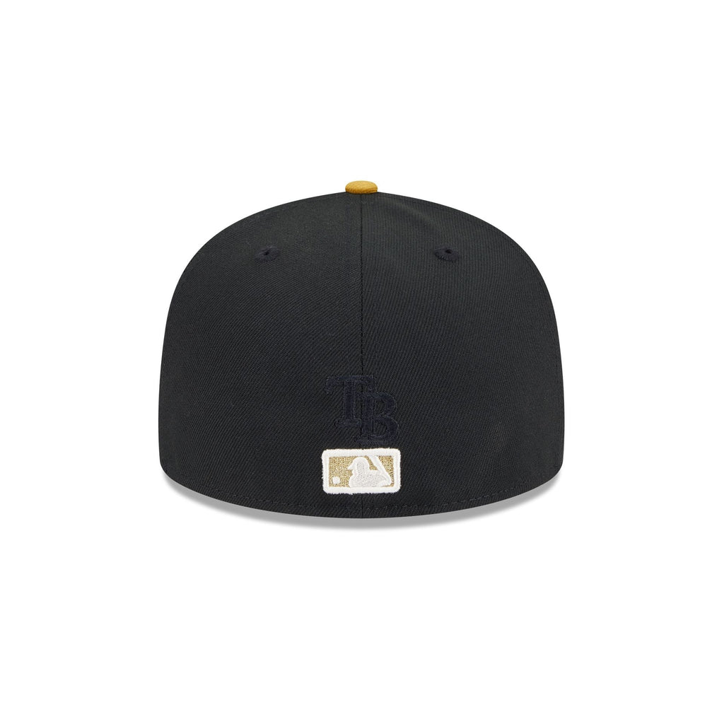 https://cdn.shopify.com/s/files/1/0601/2554/4675/files/60750827_59FIFTY_5950DAY595027055_TAMRAY_BLK_R.jpg?v=1745502746