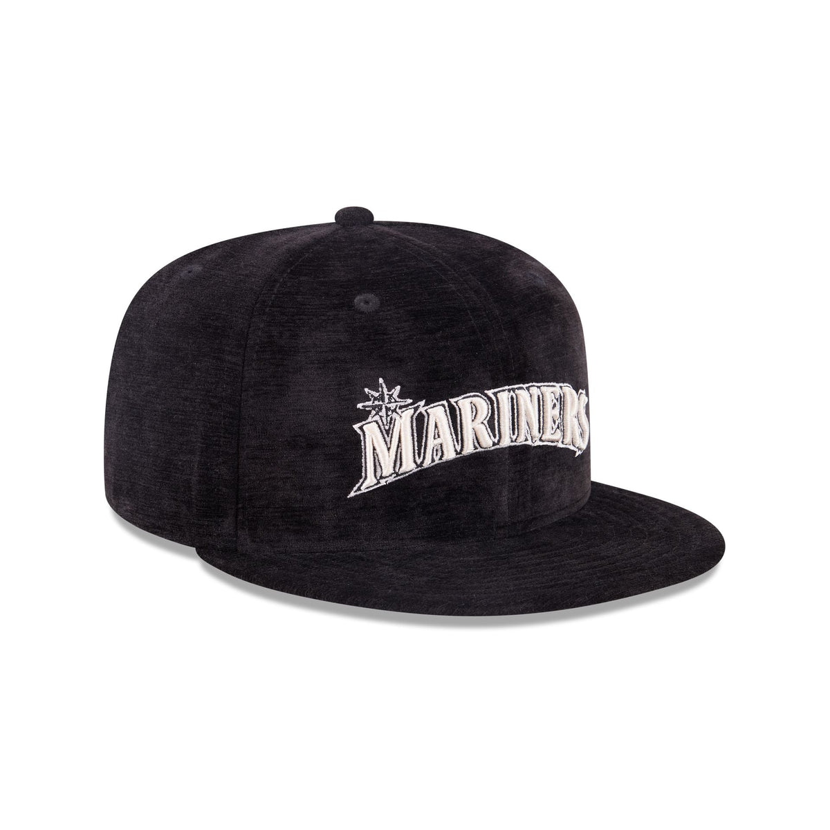 https://cdn.shopify.com/s/files/1/0601/2554/4675/files/60750874_59FIFTY_5950DAY595027040_SEAMAR_BLK_3QR.jpg?v=1745502758