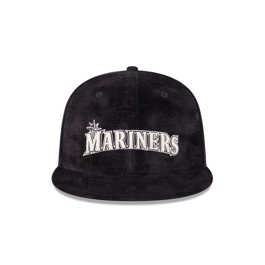 https://cdn.shopify.com/s/files/1/0601/2554/4675/files/60750874_59FIFTY_5950DAY595027040_SEAMAR_BLK_F.jpg?v=1745502758