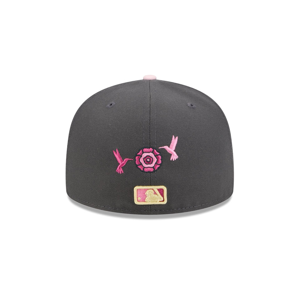 https://cdn.shopify.com/s/files/1/0601/2554/4675/files/60751293_59FIFTY_5950DIADEMUERTOSTORJAYGRH_TORJAY_GRH_R.jpg?v=1760635754