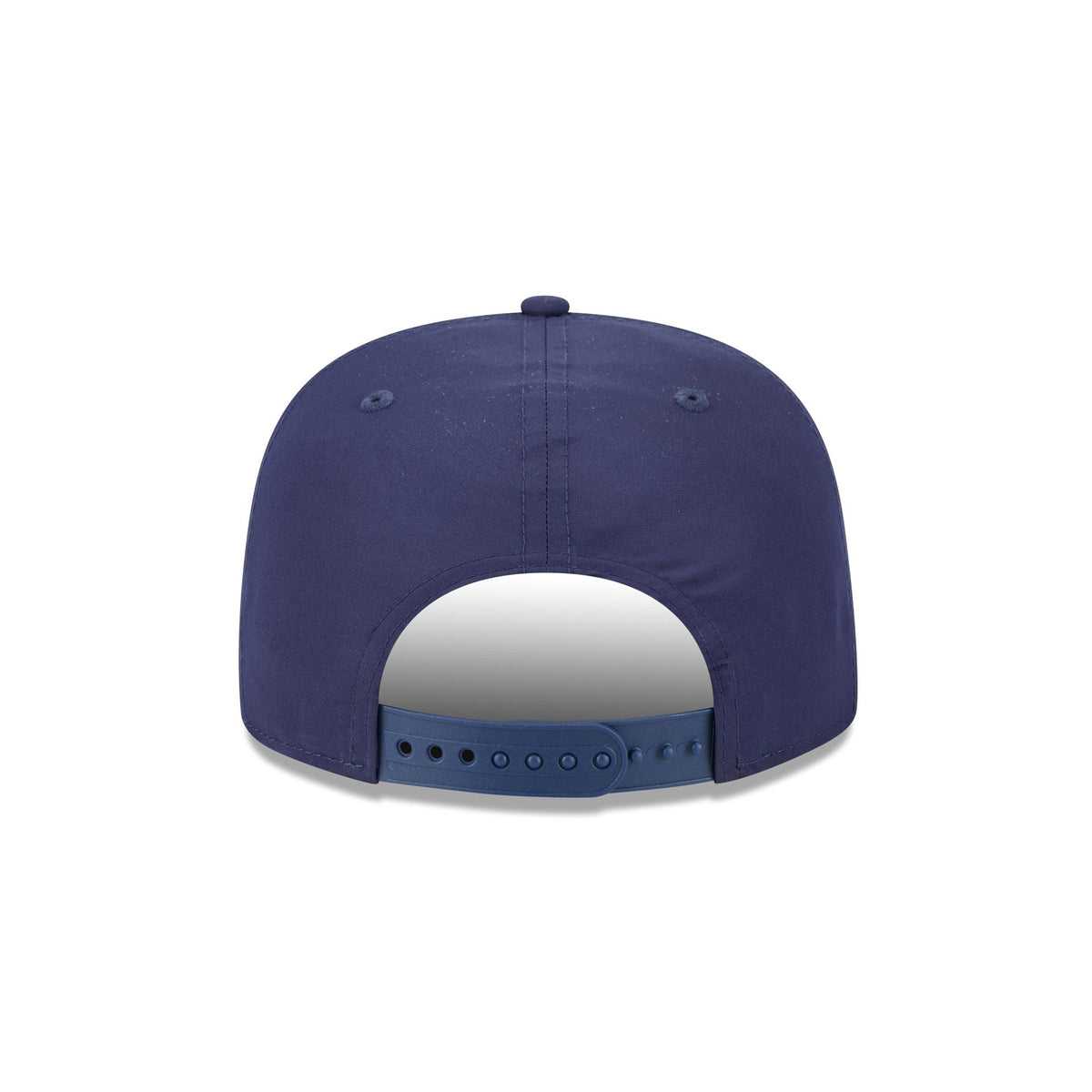 https://cdn.shopify.com/s/files/1/0601/2554/4675/files/60755747_GOLFER_BLC19TWENTY27738_TAMRAY_OTC_R.jpg?v=1747166223