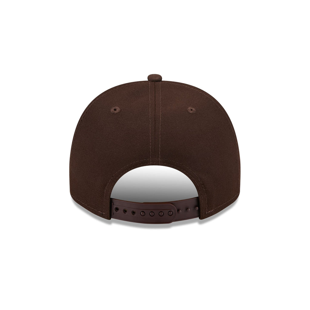https://cdn.shopify.com/s/files/1/0601/2554/4675/files/60758326_9FIFTYAF_LOCALPLAY26995_SADPAD_OTC_R.jpg?v=1760987023