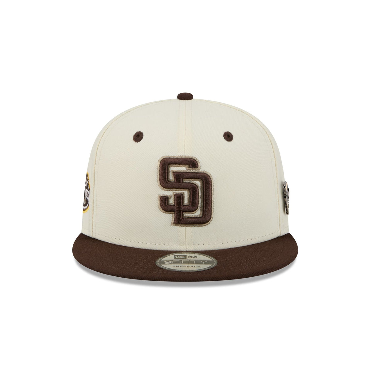 https://cdn.shopify.com/s/files/1/0601/2554/4675/files/60758447_9FIFTY_MASCOTPIN26993_SADPAD_CHW_F.jpg?v=1763476236