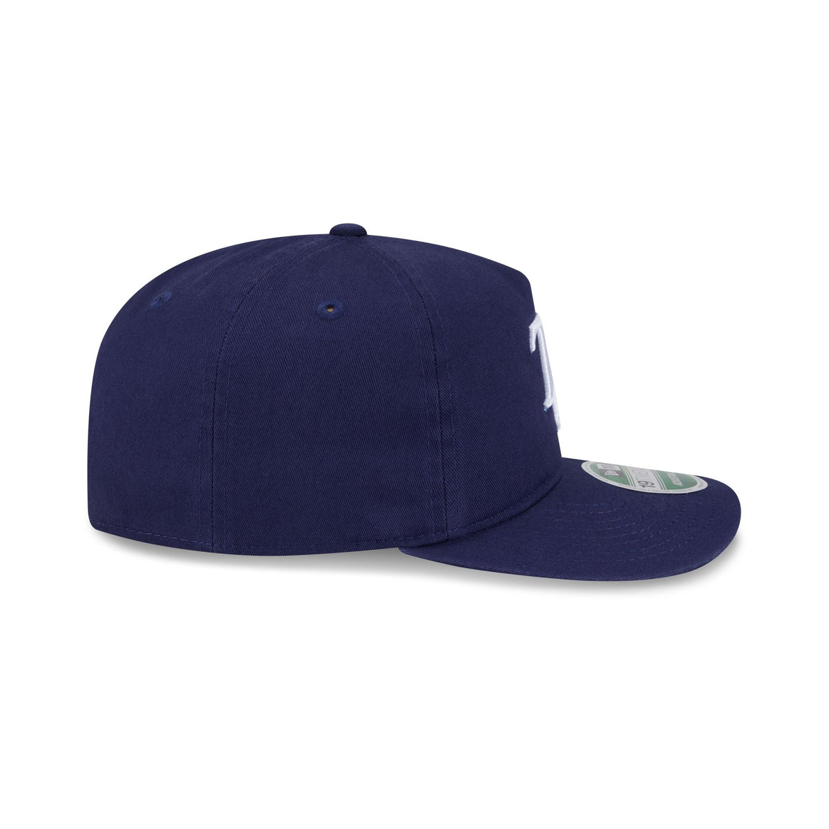 https://cdn.shopify.com/s/files/1/0601/2554/4675/files/60762405_19TWENTY_QS19TWENTY29047_TAMRAY_OTC_RSIDE.jpg?v=1757946204