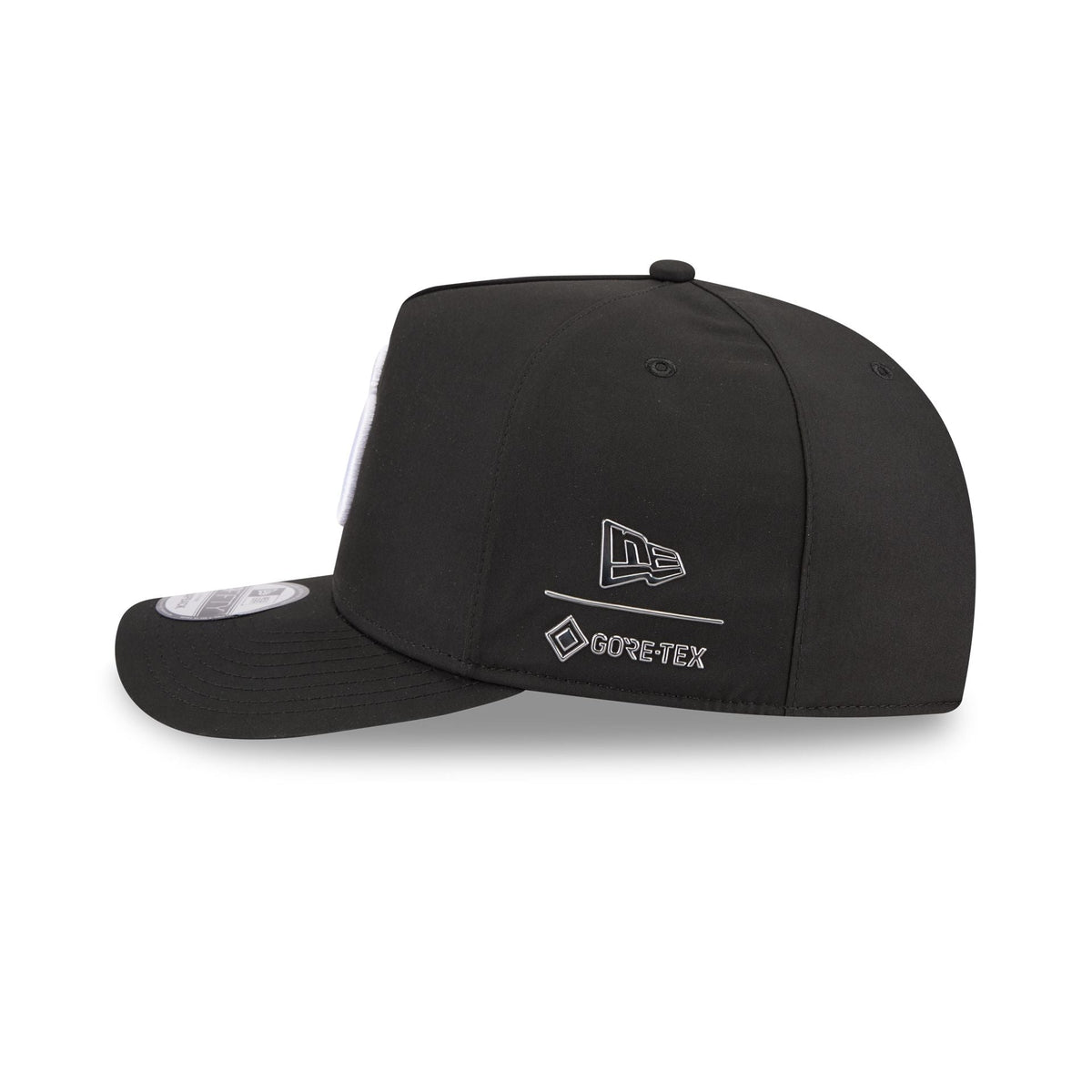 https://cdn.shopify.com/s/files/1/0601/2554/4675/files/60763700_9FIFTYAF_GORETEX950AFPC291_SADPAD_BLK_LSIDE.jpg?v=1765291723