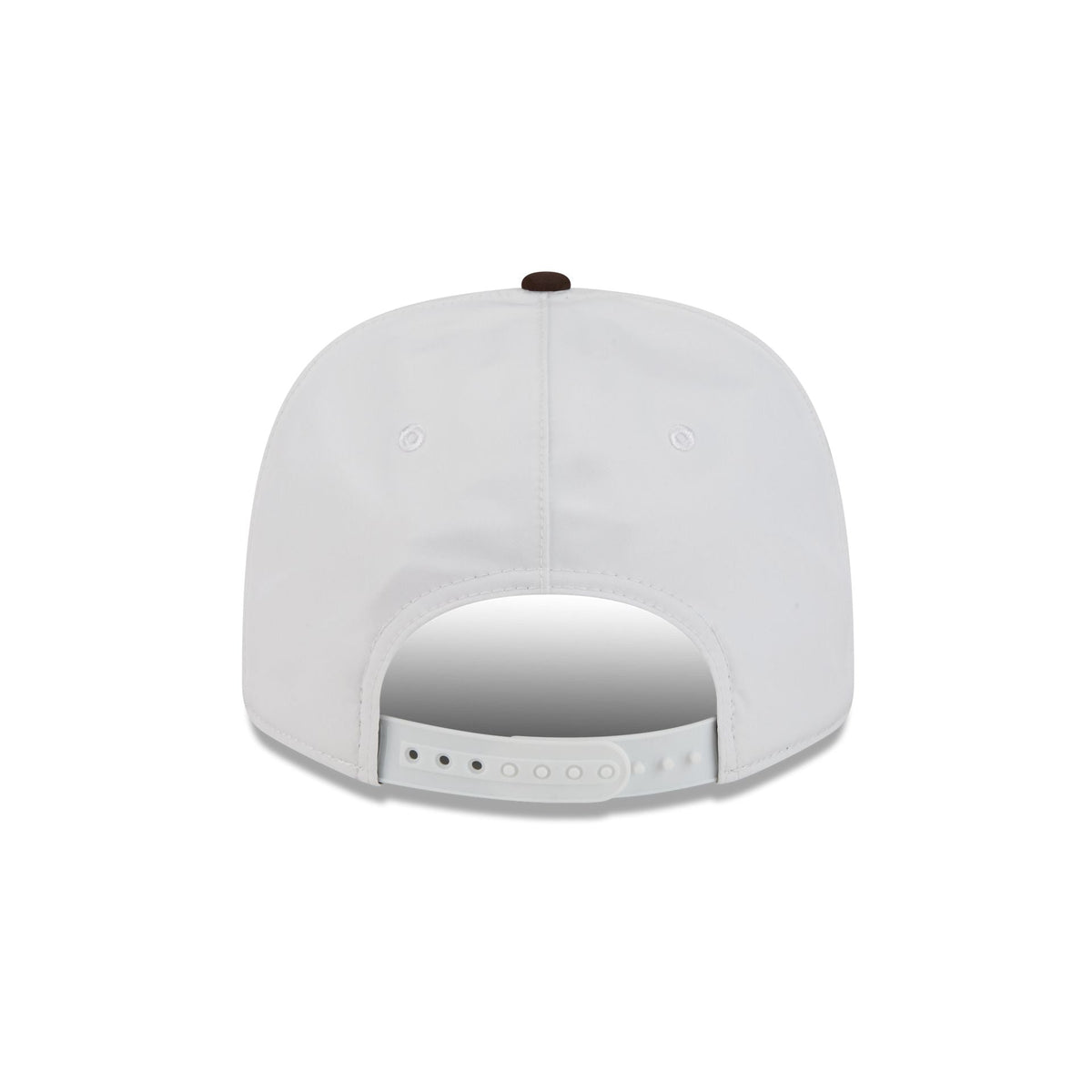 https://cdn.shopify.com/s/files/1/0601/2554/4675/files/60763726_9SEVENTY_GORETEX9SEVENTY28619_SADPAD_OTC__20R.jpg?v=1765291723