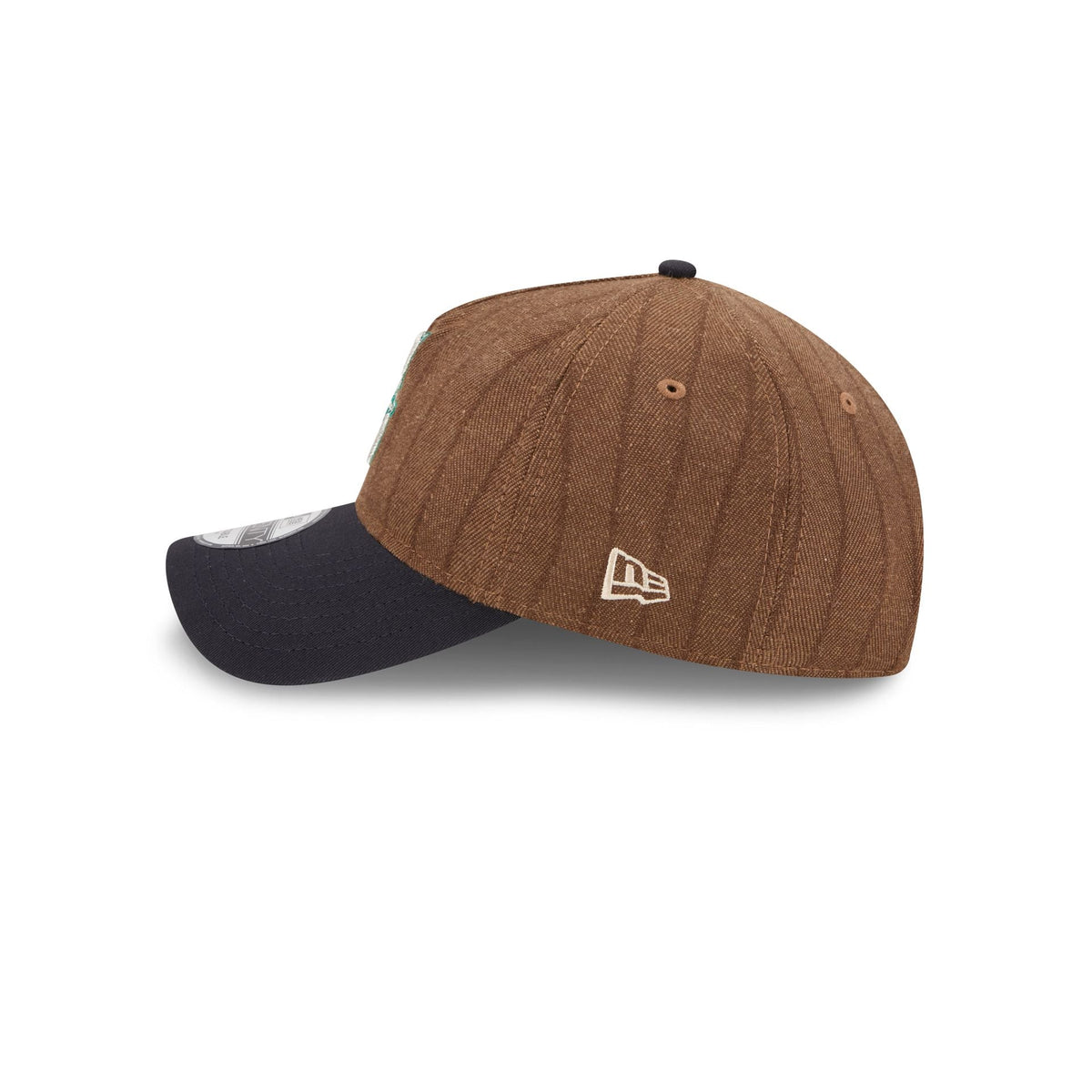 https://cdn.shopify.com/s/files/1/0601/2554/4675/files/60763767_9TWENTYAF_WOOLPINSTRIPE9TWENTYAF_SEAMAR_OTC_LSIDE.jpg?v=1756992599
