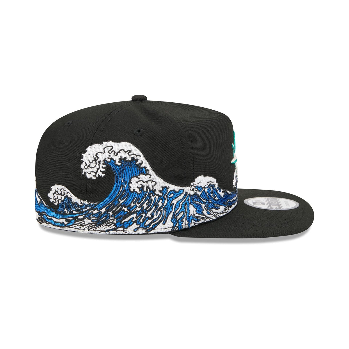 https://cdn.shopify.com/s/files/1/0601/2554/4675/files/60769128_19TWENTY_LifestyleEnergy_SEAMAR_BLK_RSIDE.jpg?v=1758828171