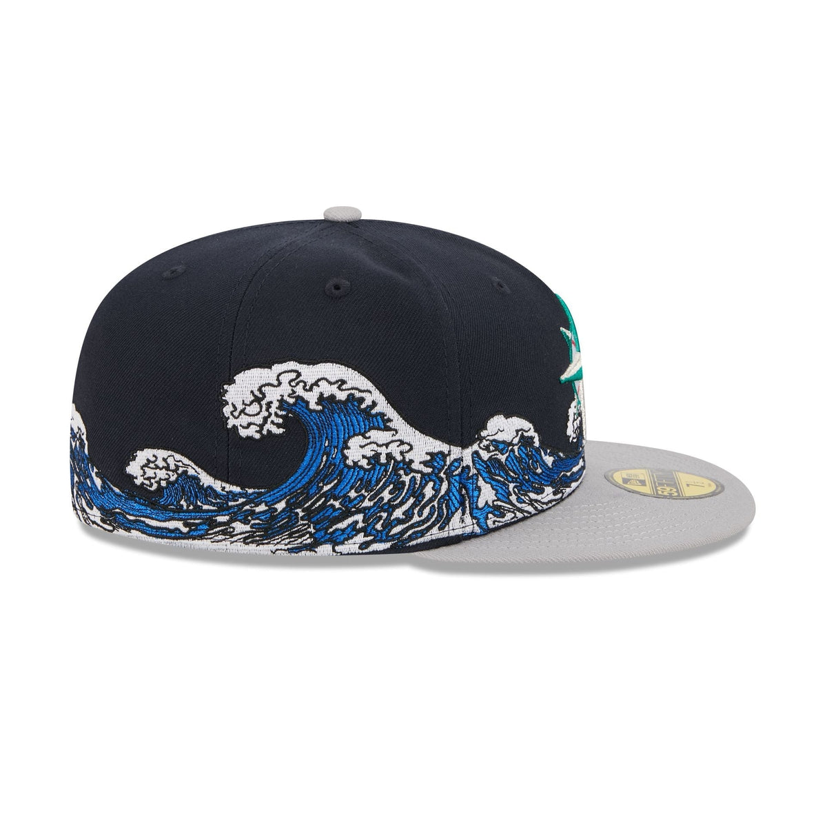 https://cdn.shopify.com/s/files/1/0601/2554/4675/files/60769148_59FIFTY_LifestyleEnergy_SEAMAR_OTC_RSIDE.jpg?v=1758828172