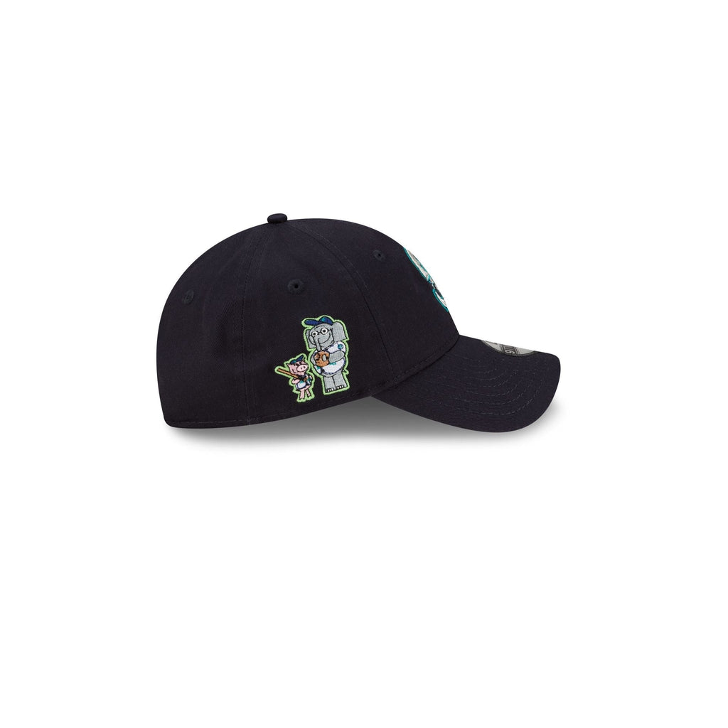 https://cdn.shopify.com/s/files/1/0601/2554/4675/files/60769556_Y9TWENTY_MLB25XHIDDENPIGEONS_COLLAB25_SEAMAR_NAV_RSIDE.jpg?v=1752090952