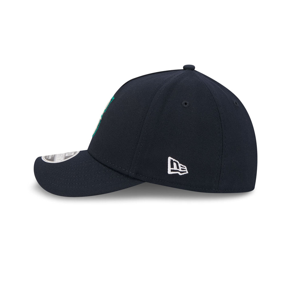 https://cdn.shopify.com/s/files/1/0601/2554/4675/files/60772579_39THIRTYMCAF_CHS39THIRTYMCAF30194_SEAMAR_OTC_LSIDE.jpg?v=1768423661