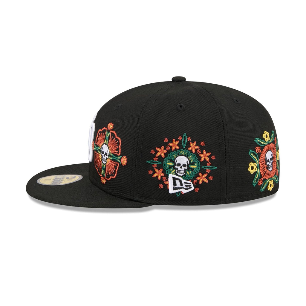 https://cdn.shopify.com/s/files/1/0601/2554/4675/files/60832785_59FIFTY_LifestyleEnergy_SADPAD_BLK_LSIDE.jpg?v=1760914192