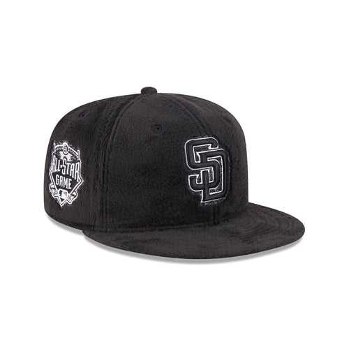 https://cdn.shopify.com/s/files/1/0601/2554/4675/files/60832807_59FIFTY_LifestyleEnergy_SADPAD_BLK_3QR.jpg?v=1764616395