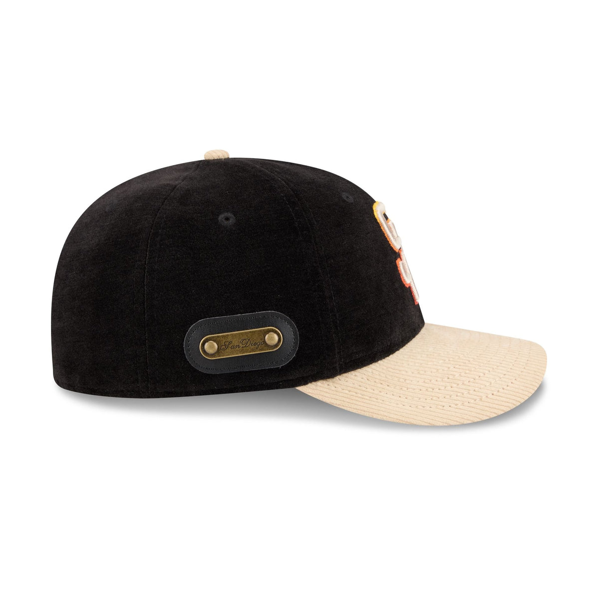 https://cdn.shopify.com/s/files/1/0601/2554/4675/files/60832902_LC5950_LifestyleEnergy_SADPAD_BLK_RSIDE.jpg?v=1761845492