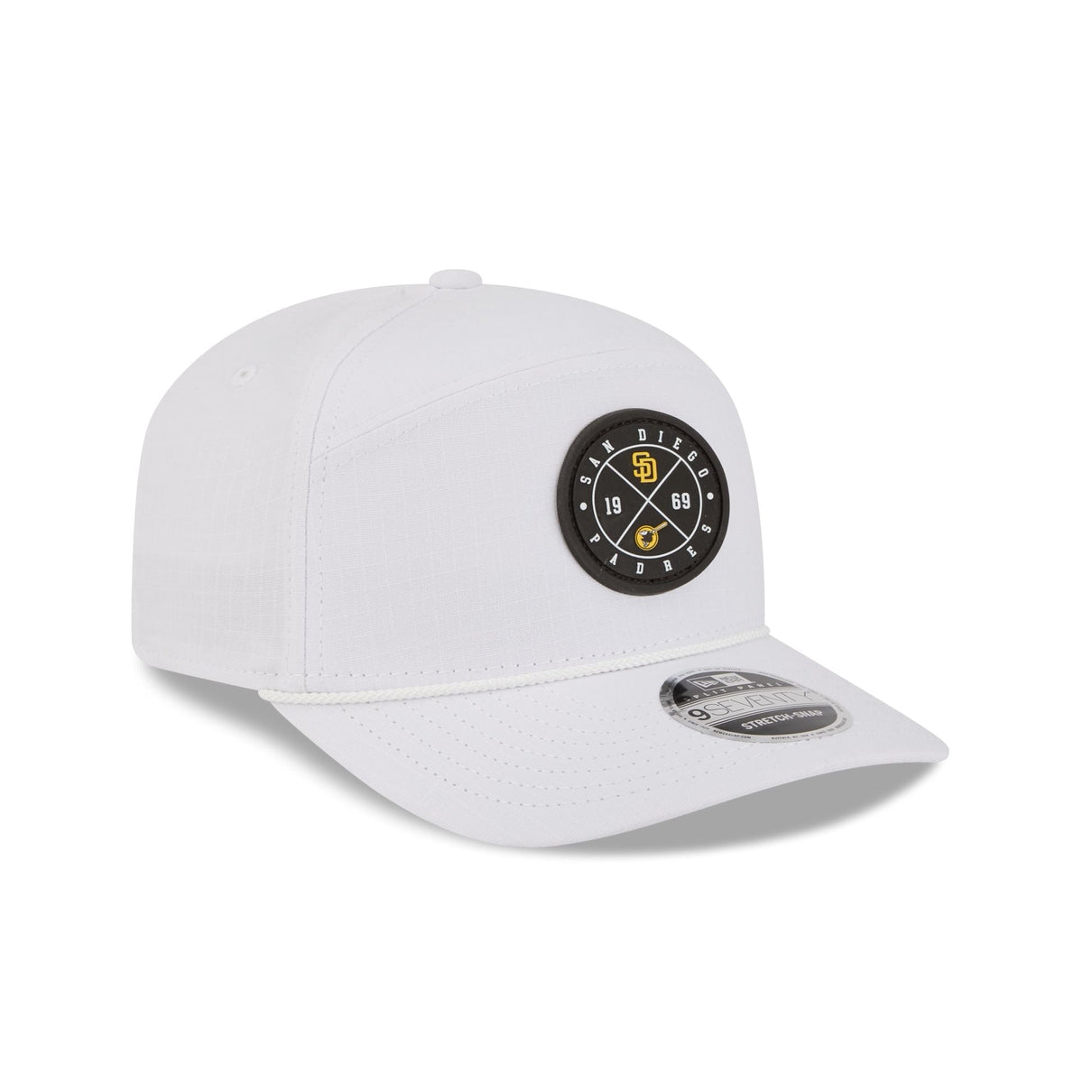 https://cdn.shopify.com/s/files/1/0601/2554/4675/files/60840806_9SEVENTYSP_QS970SP30415_SADPAD_WHI_3QR.jpg?v=1763396917
