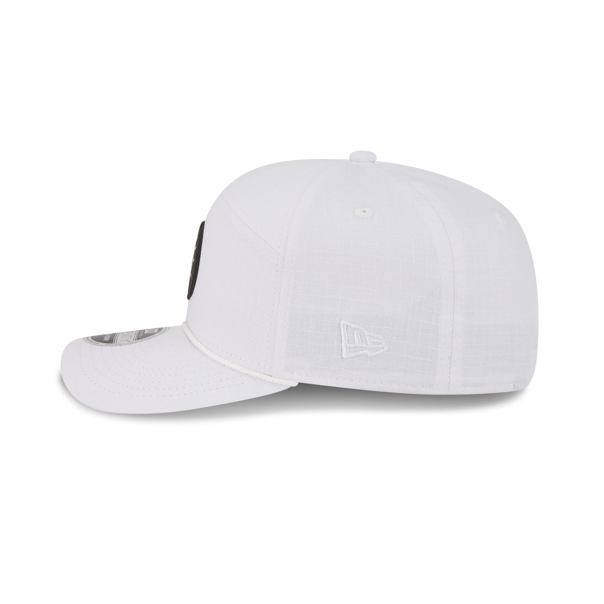 https://cdn.shopify.com/s/files/1/0601/2554/4675/files/60840806_9SEVENTYSP_QS970SP30415_SADPAD_WHI_LSIDE.jpg?v=1763396917