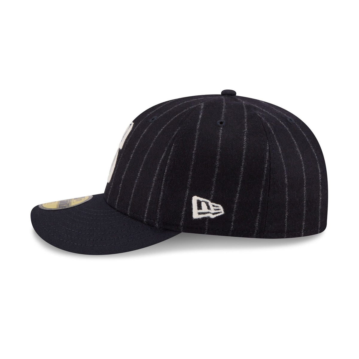 https://cdn.shopify.com/s/files/1/0601/2554/4675/files/60851975_59FIFTY_LifestyleEnergy_SEAMAR_WNP_LSIDE.jpg?v=1768341460