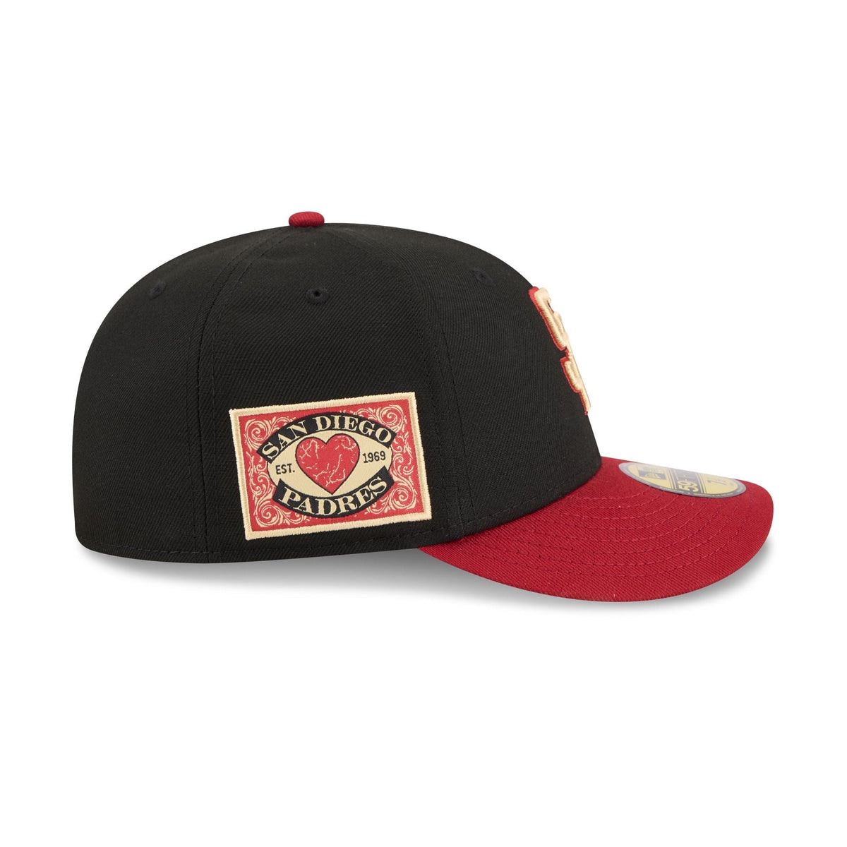 https://cdn.shopify.com/s/files/1/0601/2554/4675/files/60852087_59FIFTY_LifestyleEnergy_SADPAD_BLK_RSIDE.jpg?v=1769617723