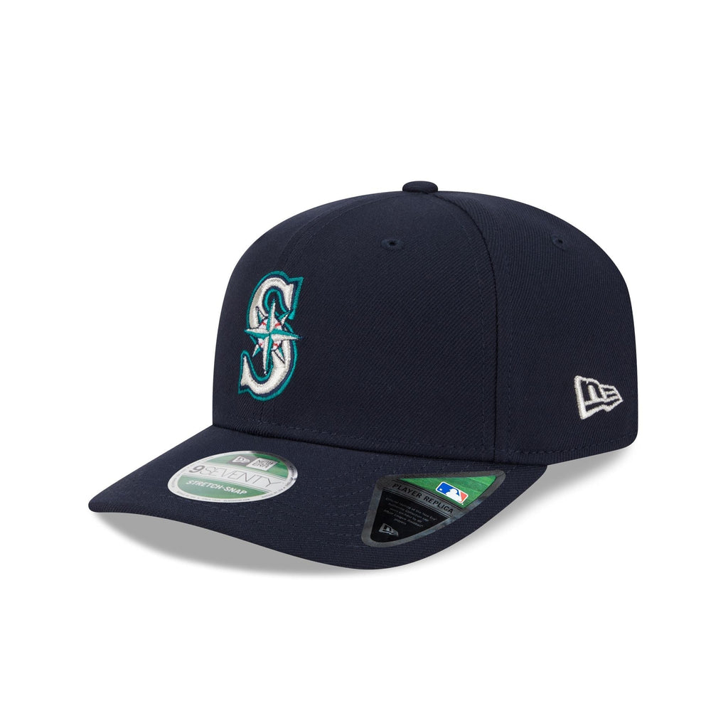 https://cdn.shopify.com/s/files/1/0601/2554/4675/files/60944378_9SEVENTY_MLBGM50ANNSP26_SEAMAR_OTC_3QL.jpg?v=1766006723