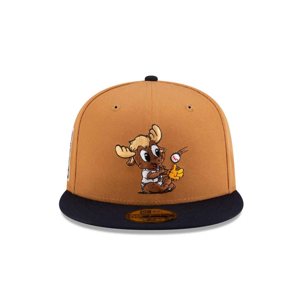 https://cdn.shopify.com/s/files/1/0601/2554/4675/files/70873196_59FIFTY_MLBMINIMASCOT_SEAMARCO_BRN_F.jpg?v=1719412089