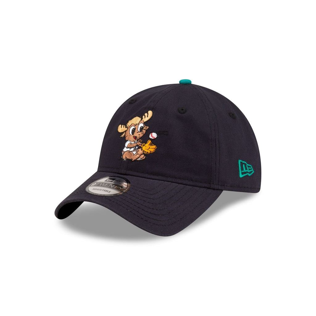 https://cdn.shopify.com/s/files/1/0601/2554/4675/files/70873667_9TWENTY_MLBMINIMASCOT_SEAMAR_NAV_3QL.jpg?v=1719412339