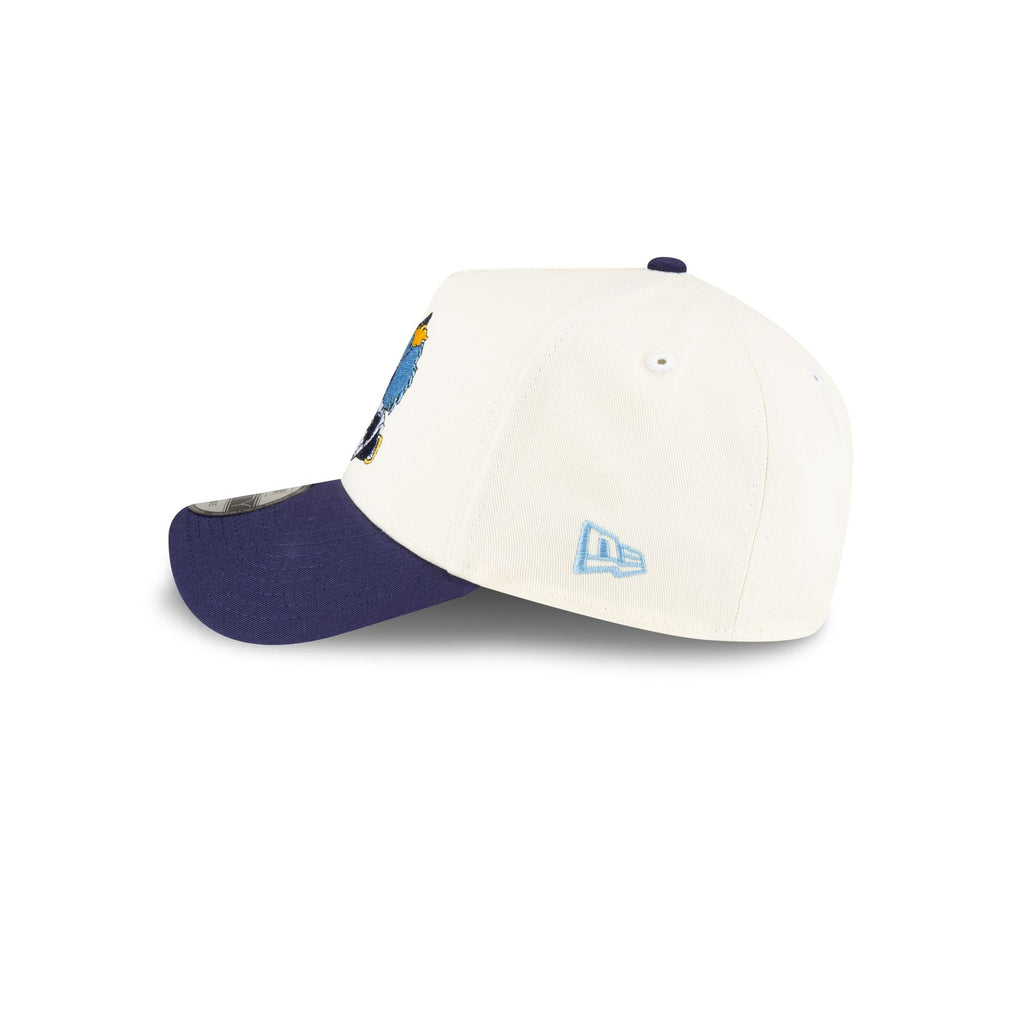 https://cdn.shopify.com/s/files/1/0601/2554/4675/files/70873769_9FORTYAF_MLBMINIMASCOT_TAMDEV_WHT_LSIDE.jpg?v=1719412086
